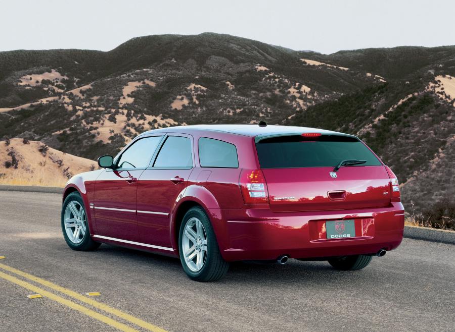  Dodge Magnum RT 2004 года  (фото 13 из 15)